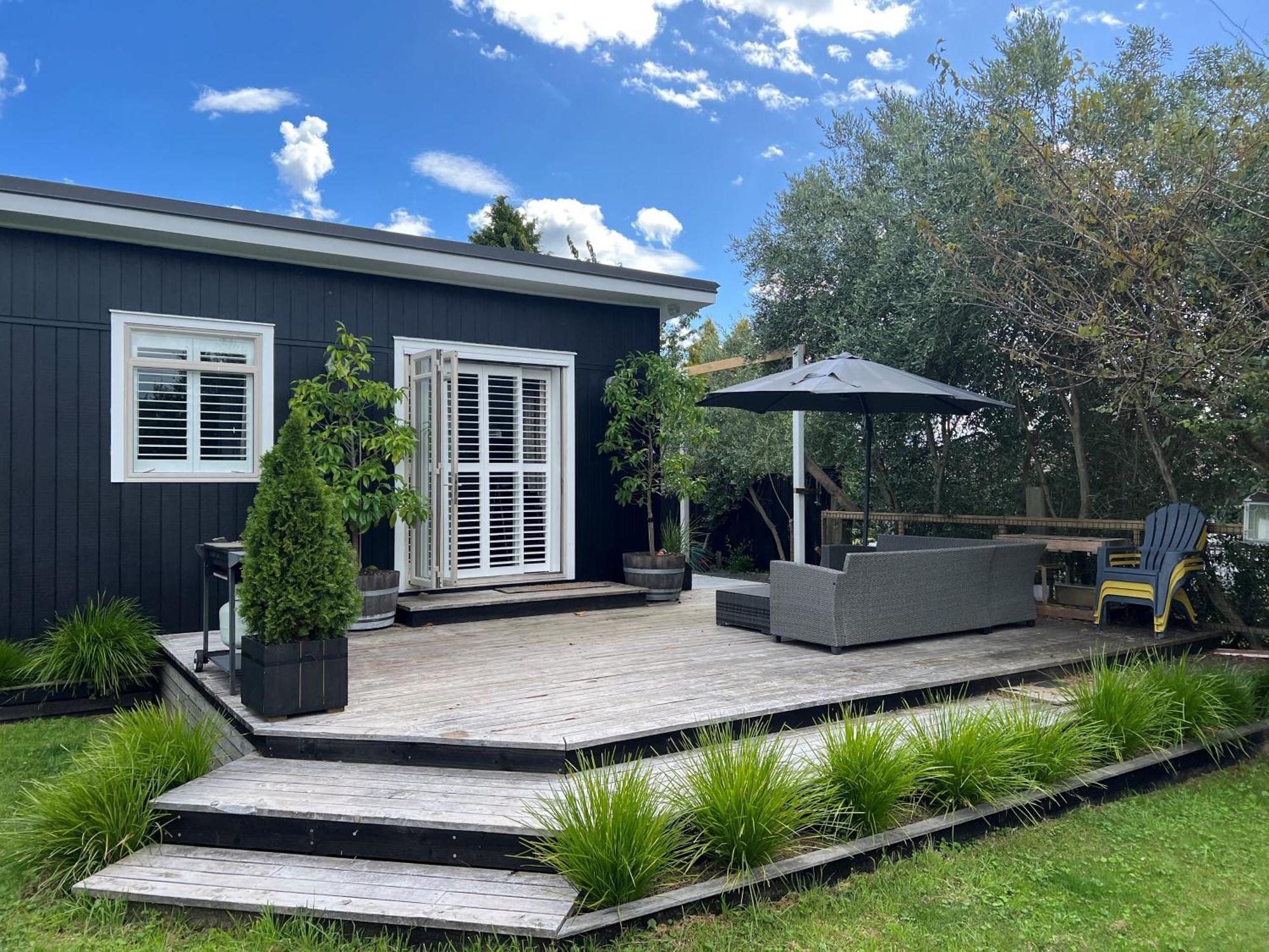 Base Camp Cottage Taupo Exterior photo