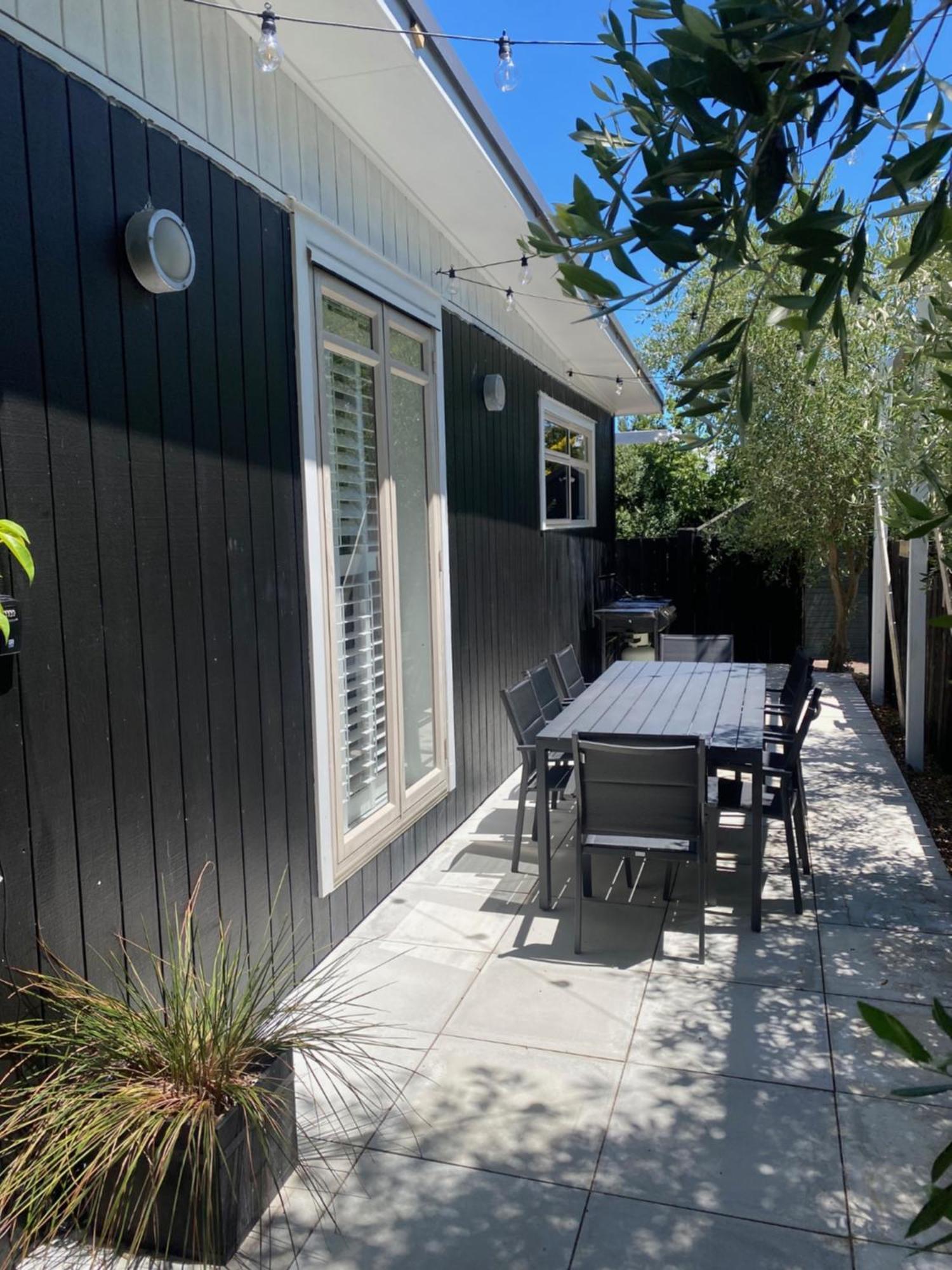 Base Camp Cottage Taupo Exterior photo